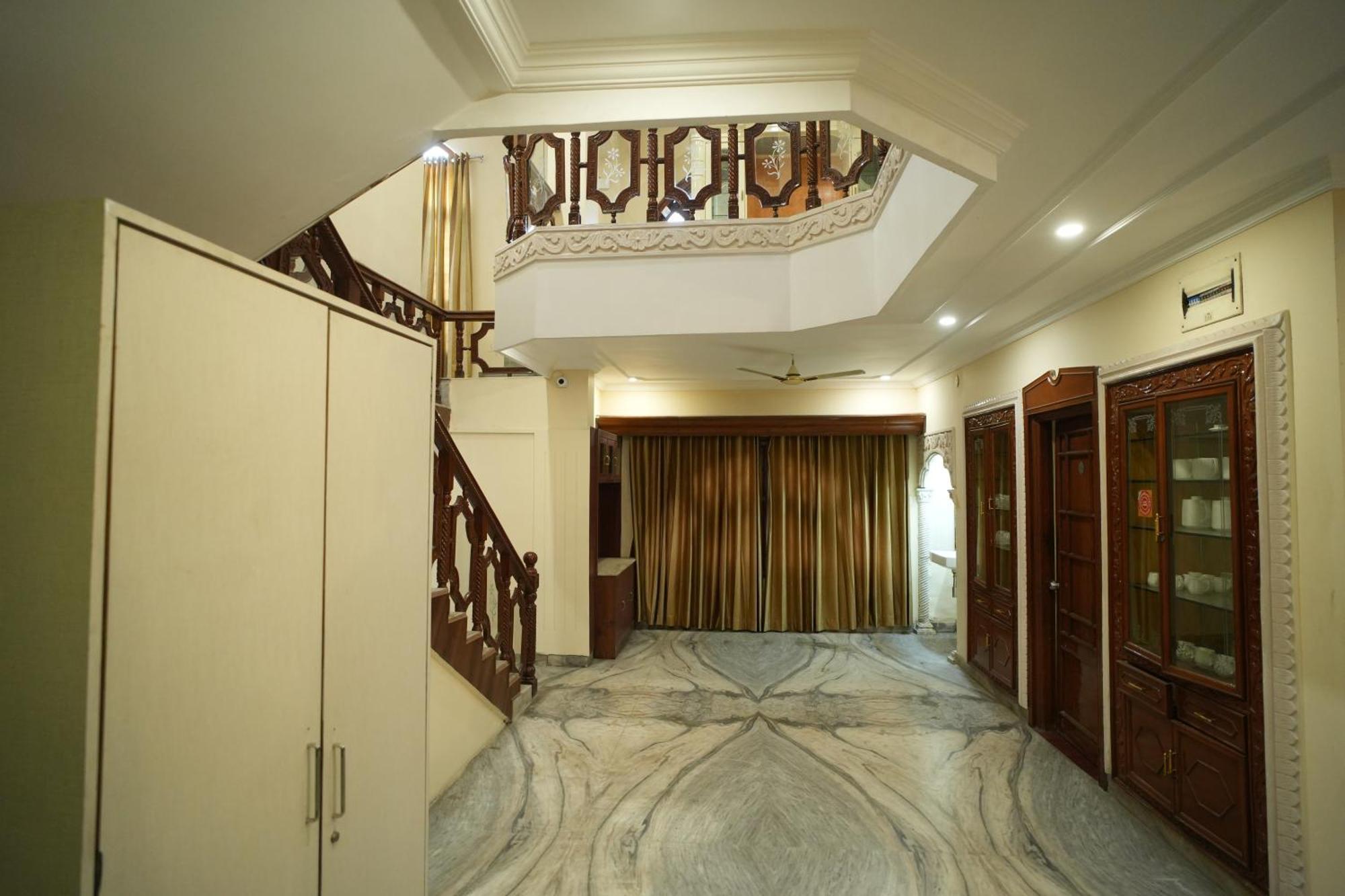 Hotel Kp Suites Metro Hyderabad Esterno foto