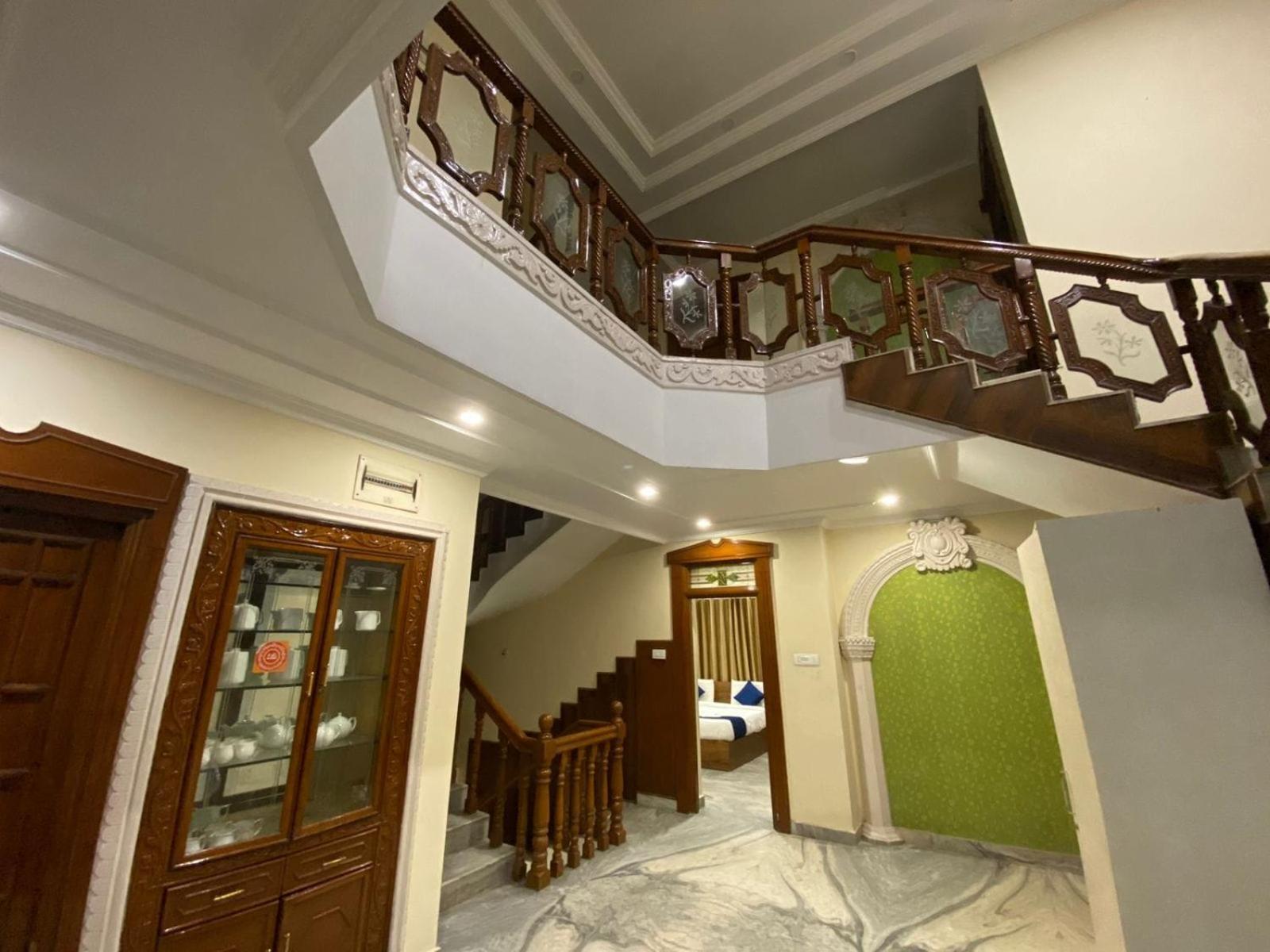 Hotel Kp Suites Metro Hyderabad Esterno foto